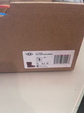 UGG Kids Classic Short II Rainbow Boots - Chestnut